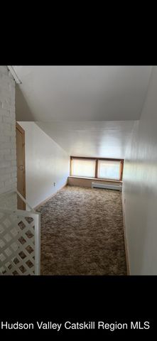 86 Ulster Avenue B, Saugerties, NY 12477