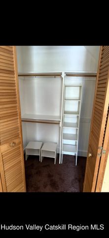 86 Ulster Avenue B, Saugerties, NY 12477