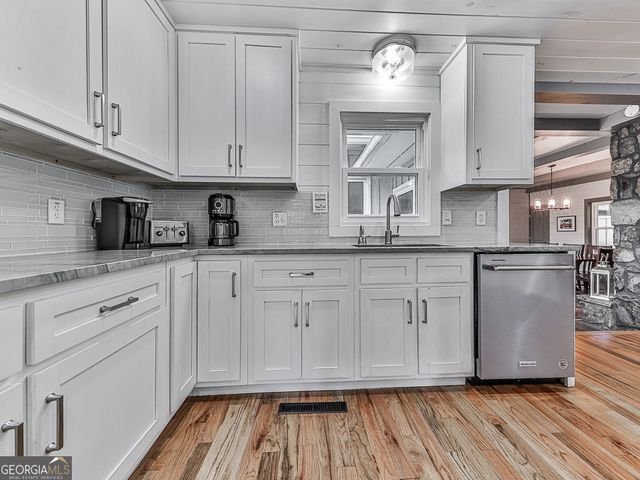 121 Cider House Lane, Blue Ridge, GA 30513