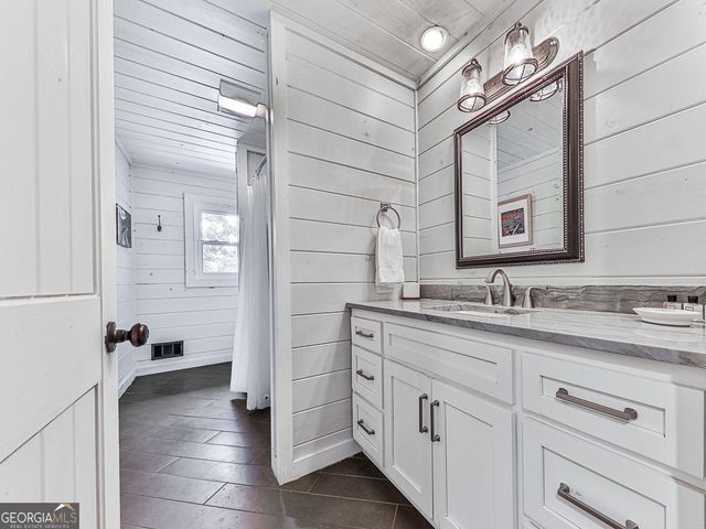 121 Cider House Lane, Blue Ridge, GA 30513
