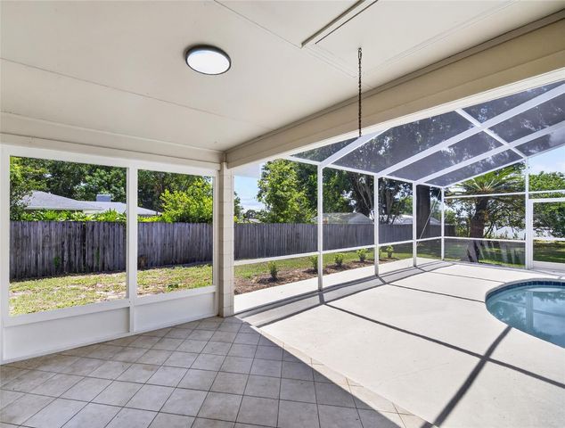4 GROVE COURT SE, Winter Haven, FL 33884
