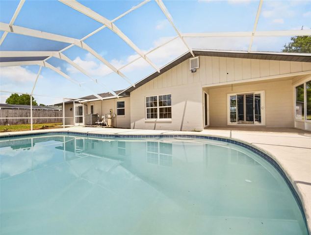 4 GROVE COURT SE, Winter Haven, FL 33884
