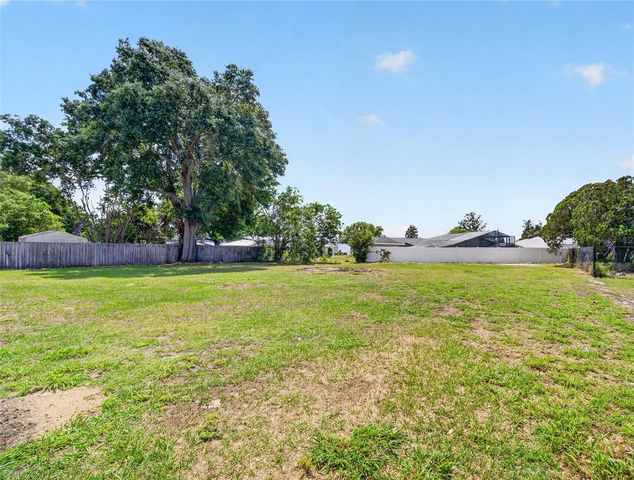 4 GROVE COURT SE, Winter Haven, FL 33884