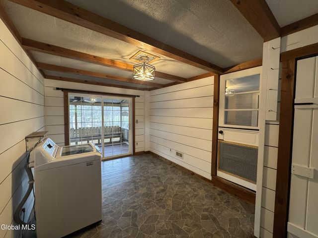 241 Dean Road, Kingsbury, NY 12839