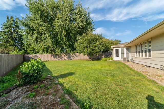 220 22nd Street, Ames, IA 50010