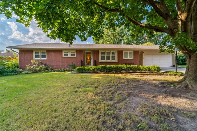 220 22nd Street, Ames, IA 50010