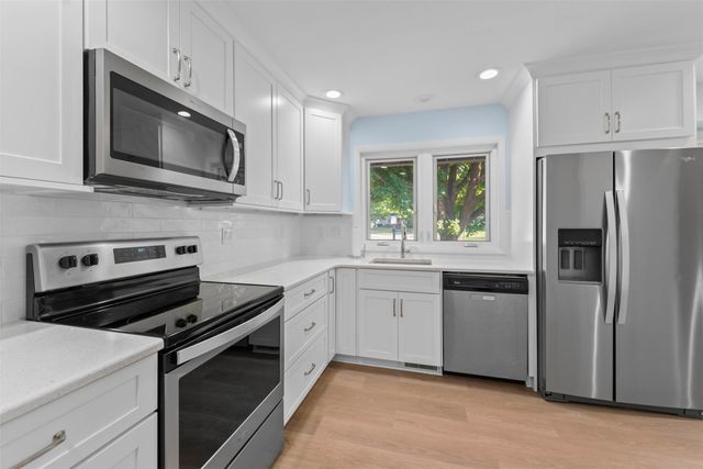 220 22nd Street, Ames, IA 50010