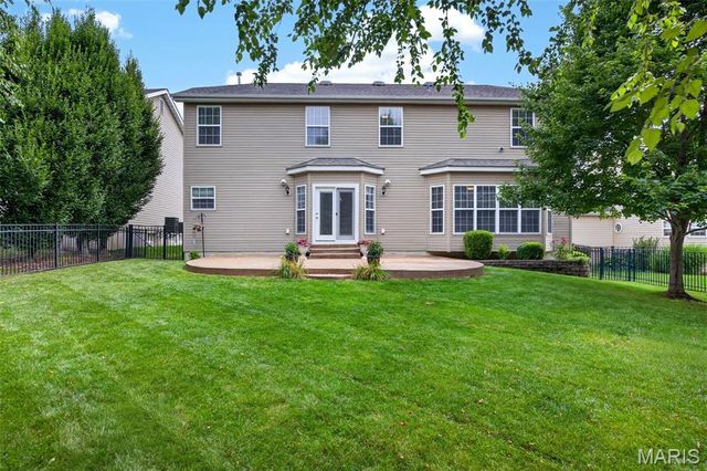 905 Harvestwynd Court, Lake St Louis, MO 63367