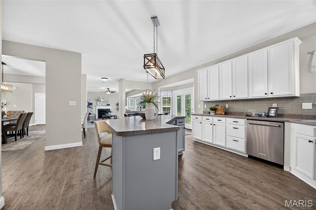 905 Harvestwynd Court, Lake St Louis, MO 63367