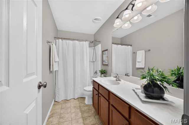 905 Harvestwynd Court, Lake St Louis, MO 63367