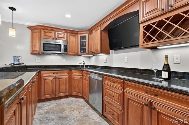 905 Harvestwynd Court, Lake St Louis, MO 63367