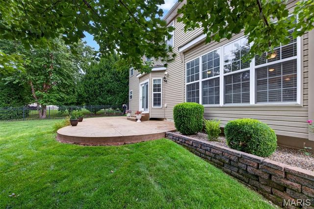 905 Harvestwynd Court, Lake St Louis, MO 63367