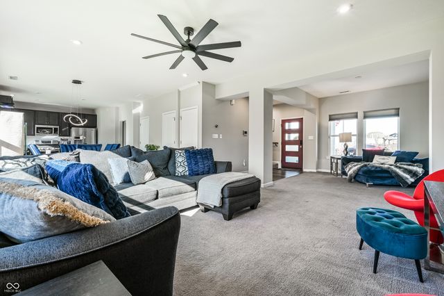 9731 Violet Circle, Indianapolis, IN 46239