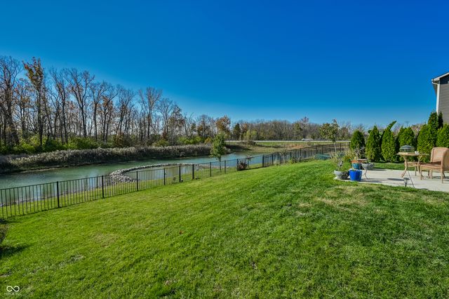 9731 Violet Circle, Indianapolis, IN 46239