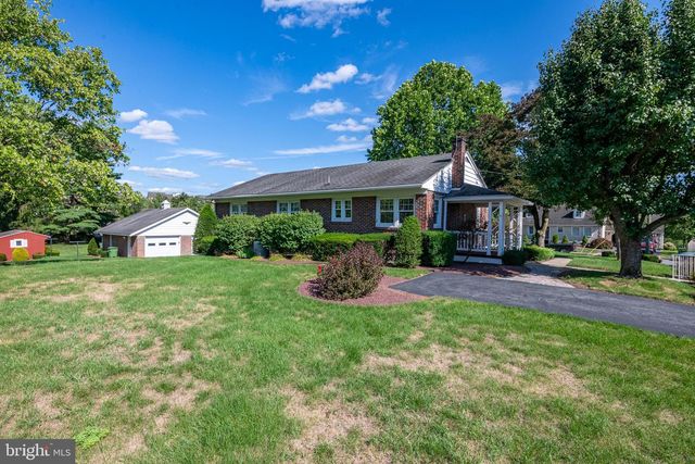302 E 4TH ST, Bernville, PA 19506