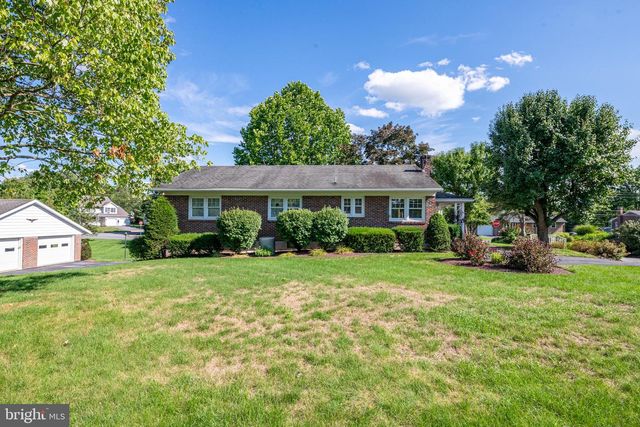 302 E 4TH ST, Bernville, PA 19506