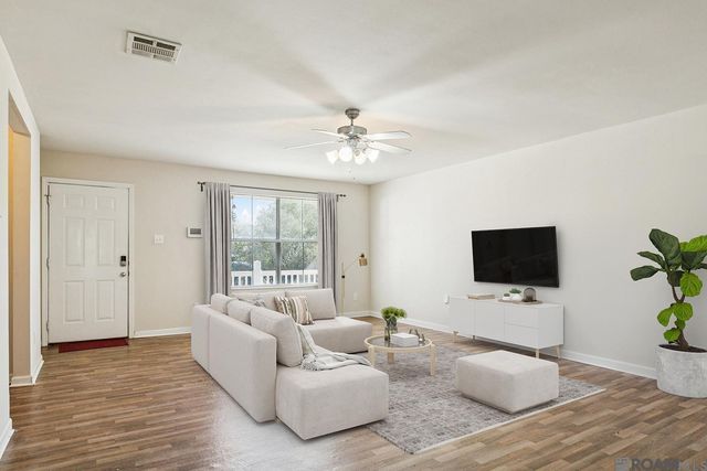 26407 Millstone Dr, Denham Springs, LA 70726