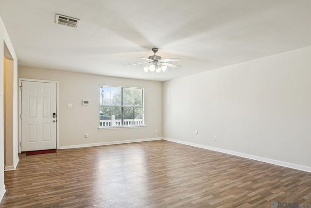 26407 Millstone Dr, Denham Springs, LA 70726