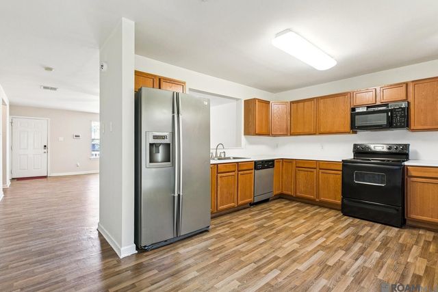 26407 Millstone Dr, Denham Springs, LA 70726