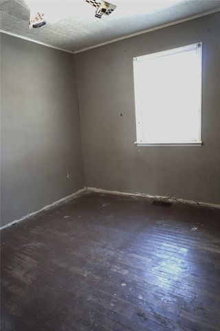 4730 NE 33rd Court, Des Moines, IA 50317