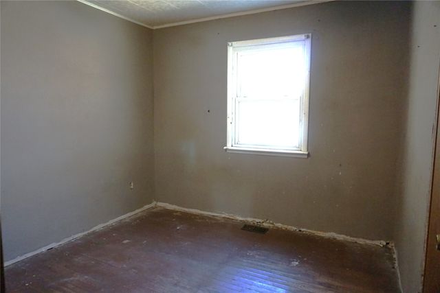 4730 NE 33rd Court, Des Moines, IA 50317