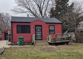 4730 NE 33rd Court, Des Moines, IA 50317