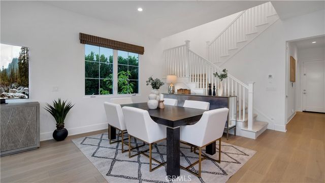 343 Paradiso, Irvine, CA 92602