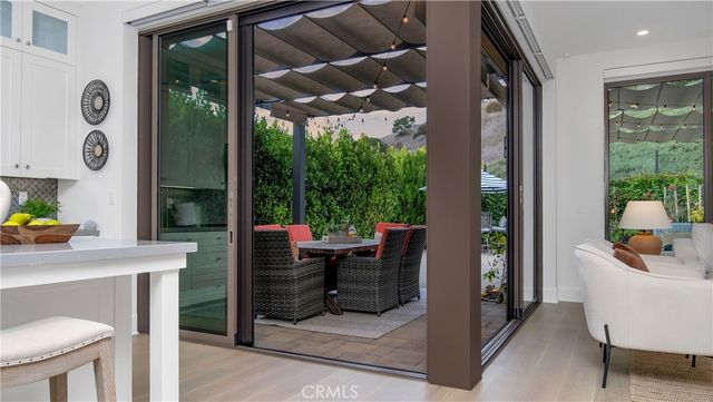 343 Paradiso, Irvine, CA 92602