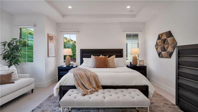 343 Paradiso, Irvine, CA 92602