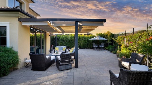 343 Paradiso, Irvine, CA 92602