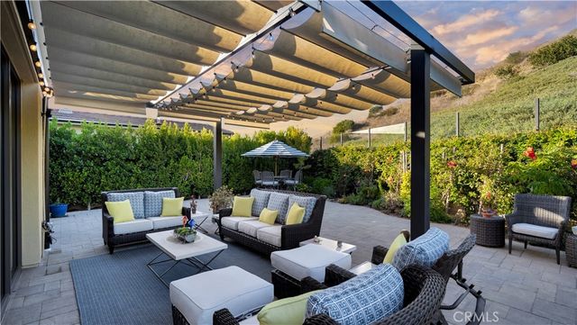 343 Paradiso, Irvine, CA 92602