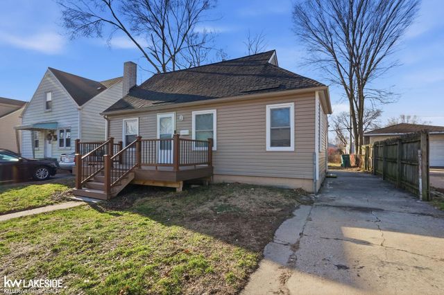 1012 E Pearl Avenue, Hazel Park, MI 48030