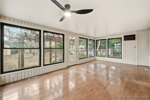 204 Rosewood Drive, Clarksville, IN 47129