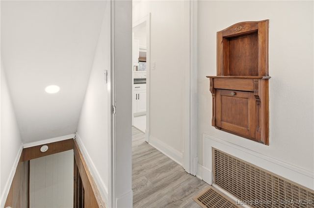 204 Rosewood Drive, Clarksville, IN 47129