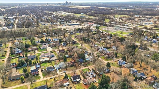 204 Rosewood Drive, Clarksville, IN 47129