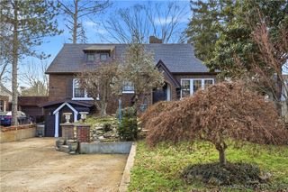 204 Rosewood Drive, Clarksville, IN 47129