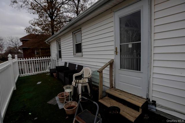 21819 139th Avenue, Springfield Gardens, NY 11413