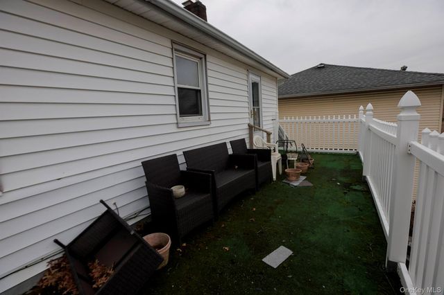 21819 139th Avenue, Springfield Gardens, NY 11413