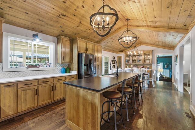 88 Riverbend Dr, Woodbury, TN 37190