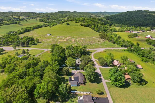 88 Riverbend Dr, Woodbury, TN 37190
