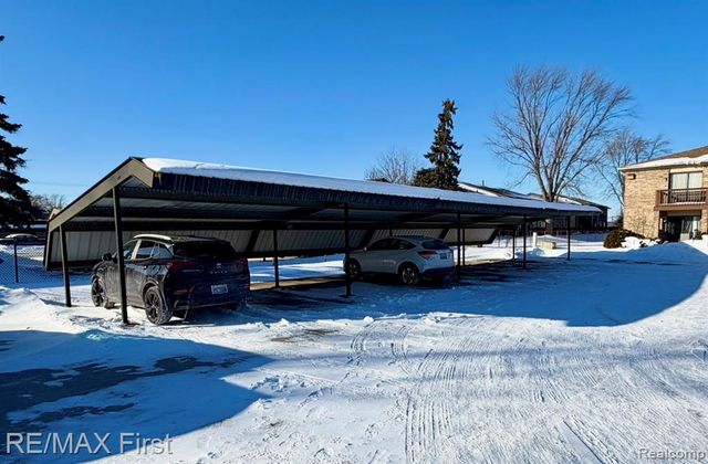 286 E. 13 Mile Road 104, Madison Heights, MI 48071