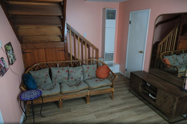 1612 East Avenue, Berwyn, IL 60402