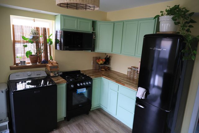 1612 East Avenue, Berwyn, IL 60402