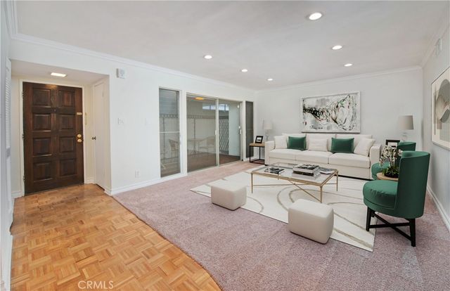 4950 Louise 108, Encino, CA 91316