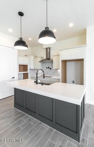 588 Basketflower Drive, Horizon City, TX 79928