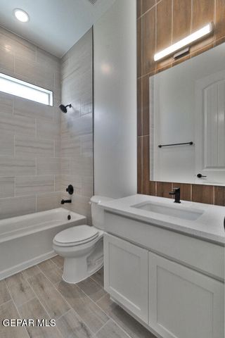 588 Basketflower Drive, Horizon City, TX 79928