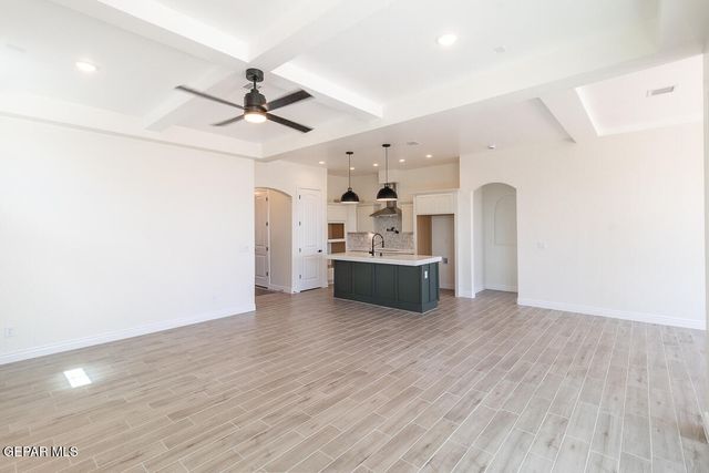 588 Basketflower Drive, Horizon City, TX 79928