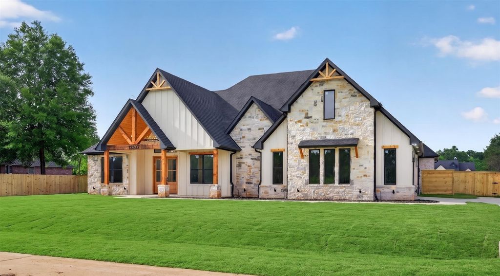 12303 Madison Crossing, Bullard, TX 75757