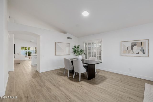 23542 N 73RD Place, Scottsdale, AZ 85255