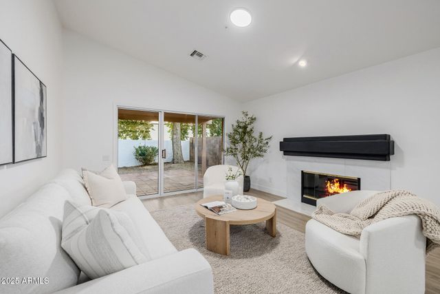 23542 N 73RD Place, Scottsdale, AZ 85255